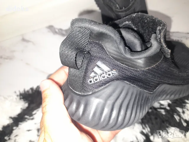 Удобни маратонки Adidas 32 номер , снимка 3 - Детски маратонки - 55593519