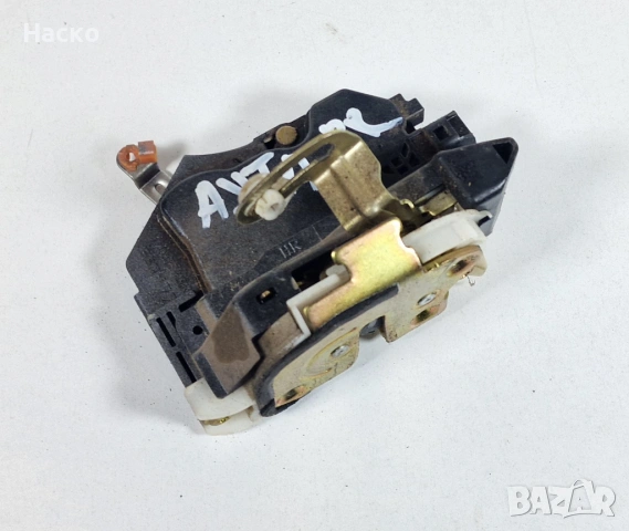 Задна Дясна Брава Mitsubishi Outlander 2.0 Митсубиши Аутлендър 2001г-2006г