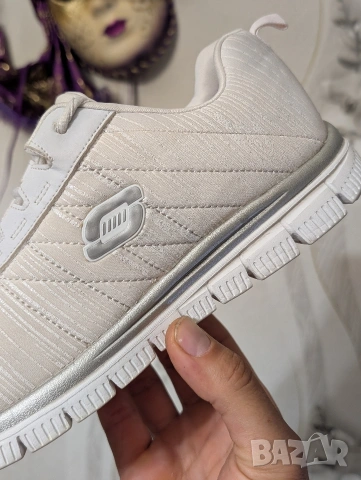 Дамски Сникърси / маратонки от Skechers 1199421 номер 41-42, снимка 11 - Маратонки - 54918516