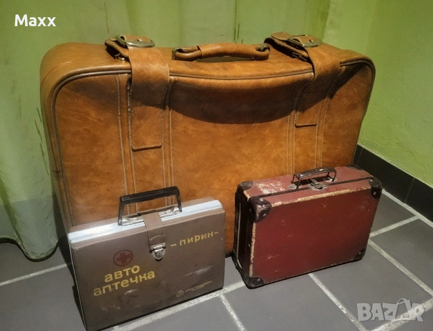 Продавам ретро куфари от соца и един нов, но без колелца