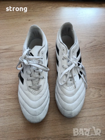 Футболни бутонки Адидас - 42 номер