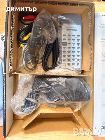 Продавам изключително запазен Panasonic SL-VP33 Portable Video CD Player – рядък ретро, снимка 3 - Декове - 54680523