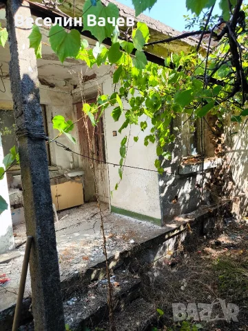 Продавам Къща с двор с.Полски Градец област Стара Загора., снимка 3 - Къщи - 55650540