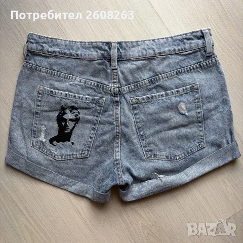 Дънкови къси панталони H&M, снимка 2 - Къси панталони и бермуди - 55435797