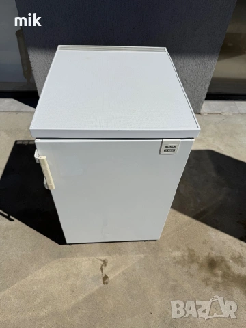 Малък фризер Bosch  3 чекмеджета, снимка 4 - Фризери - 54108308