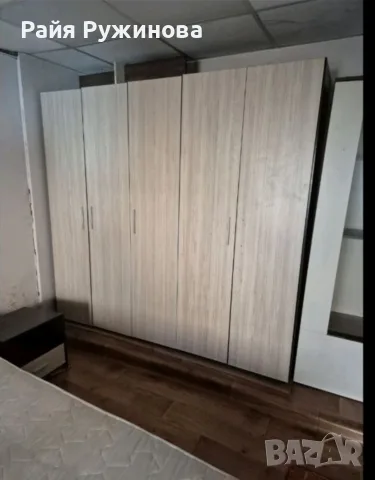 петкрилен гардероб 