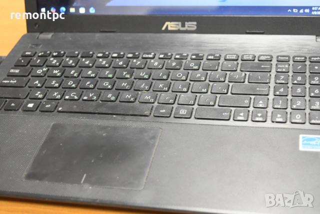 15.6 инчов лаптоп Asus X551C за 20 евро - 4 ГБ ДДР3 / Celeron / 500 GB HDD адаптер, снимка 4 - Лаптопи за дома - 54136681