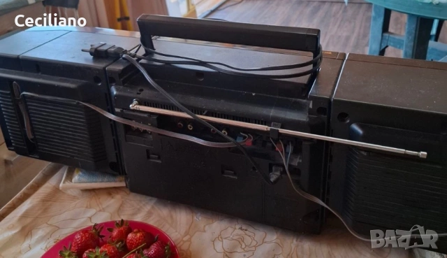 Радиокасетофон Sanyo M804SR, снимка 5 - Радиокасетофони, транзистори - 54456775