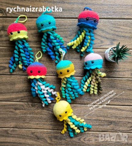 Плетена играчка Медуза, снимка 2 - Плюшени играчки - 40010401