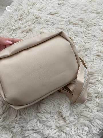 Дамска чанта, снимка 3 - Чанти - 54089538