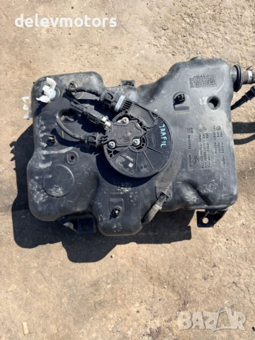 0444040014, 208993933R, 172A21178R Adblue резервоар с помпа от Renault Trafic 3 1.6 dci , снимка 4 - Части - 54939899