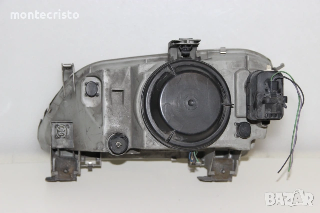 Десен фар Renault Megane Scenic (1996-1998г.) ✔️Valeo / 7701040683 / 7701040688, снимка 5 - Части - 54337832