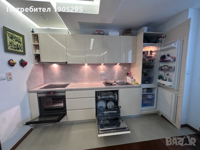 Продавам кухня MDF 3.28m с фурна и миялна AEG, хладилник Zanussi, аспиратор TEKA само за 1200 €, снимка 2 - Кухни - 55217131
