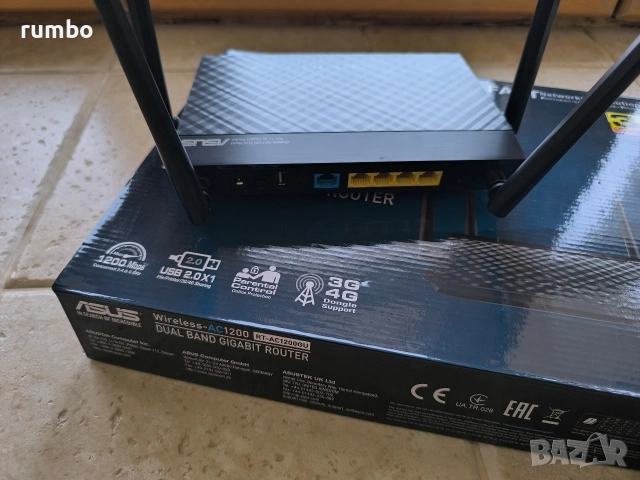 Продавам Wi fi рутер Asus AC1200 4 антени, снимка 5 - Рутери - 54512382