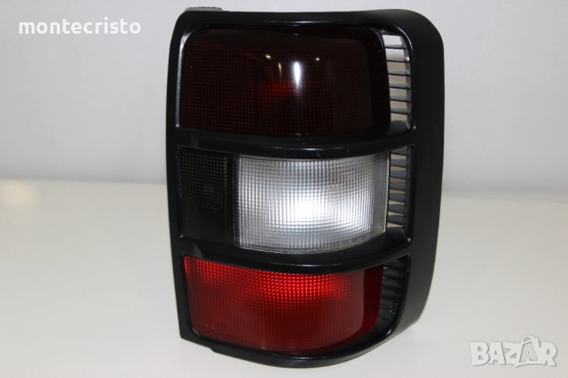 Десен стоп Mitsubishi Pajero Shogun (1996-2001г.) Мицубиши Паджеро Шогун / 043-1540R, снимка 4 - Части - 54585079
