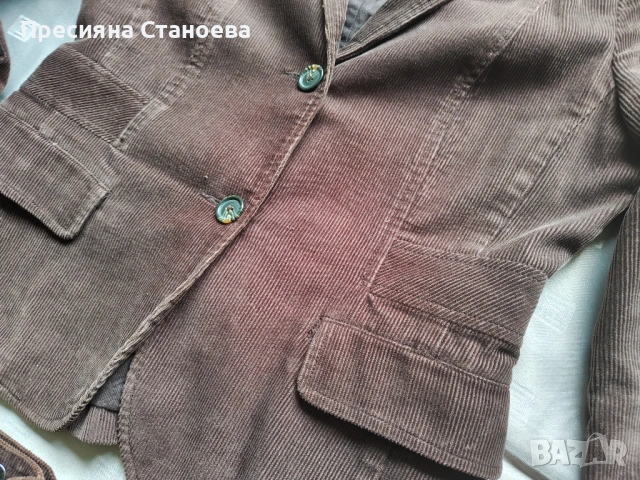Дамски кадифен костюм United Colors of Benetton (сако и пола) – кафяв цвят, снимка 7 - Костюми - 54639452