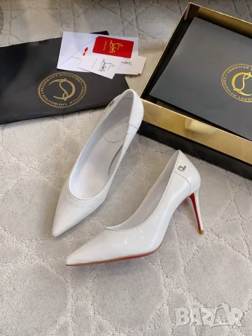 Christian Louboutin Kate 85 Patent Pumps – White, снимка 4 - Дамски обувки на ток - 55417772