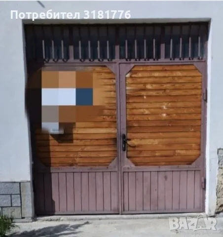Гаражна врата., запазена.