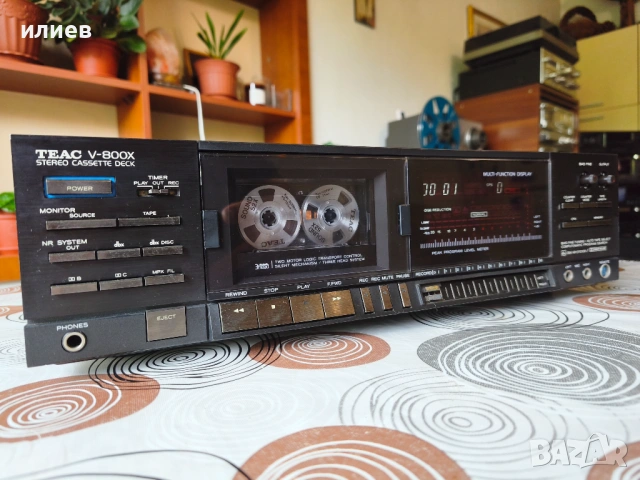 Триглав касетен дек Teac V-800X (Made in Japan)