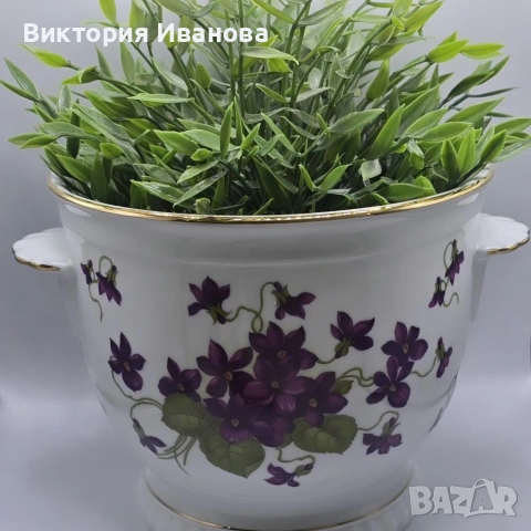 Порцеланова кашпа 