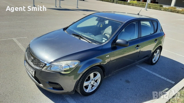 ПРОДАВАМ KIA CEED