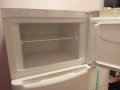Indesit Хладилник с горен фризер, снимка 3