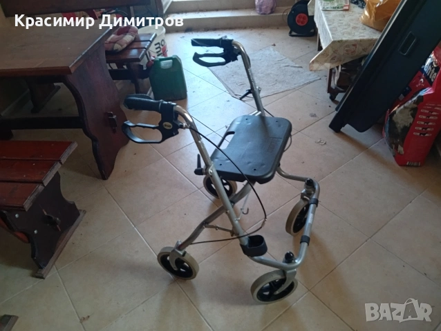 Инвалидна количка 