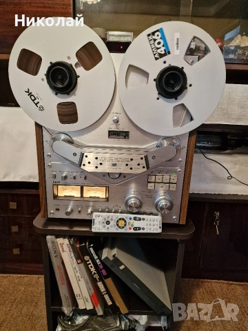 Продавам ролков магнетофон AKAI GX635D сдистанционно,ролки