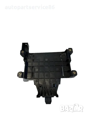 Монтажна скоба на блока за управление на двигателя ECU за Volvo XC60 2.4 TDI (2011) OEM 30729835