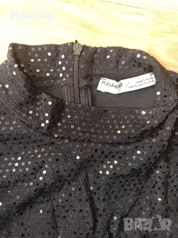 Рокля с пайети- Pull and Bear, снимка 2 - Рокли - 55565218