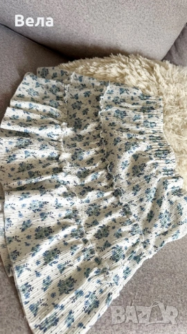 Пола-панталон Zara 140 см, снимка 2 - Детски рокли и поли - 54808840