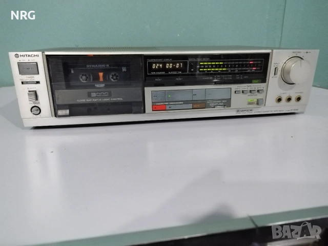 Hitachi D-E66 3-Head Dolby Stereo Cassette Tape Deck