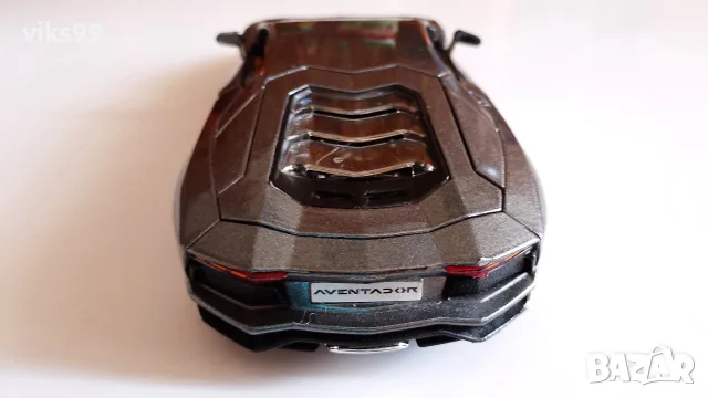 Lamborghini Aventador LP700-4 MAISTO 1:24, снимка 6 - Колекции - 55614002