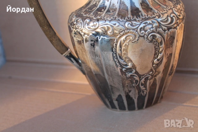 Сребърна английска кана, снимка 8 - Антикварни и старинни предмети - 53999439