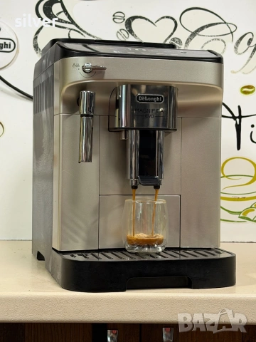 Кафемашина кафе автомат delonghi magnifica evo с гаранция, снимка 4 - Кафемашини - 54724425