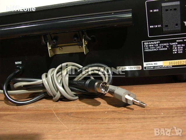 Тунер Sharp st-1144h, снимка 7 - Ресийвъри, усилватели, смесителни пултове - 54955515