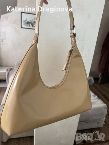 Чанта BY FAR Amber Чанта BY FAR Amber Чанта BY FAR Amber Чанта BY FAR Amber Чанта BY FAR Amber Чанта, снимка 2 - Чанти - 55056142