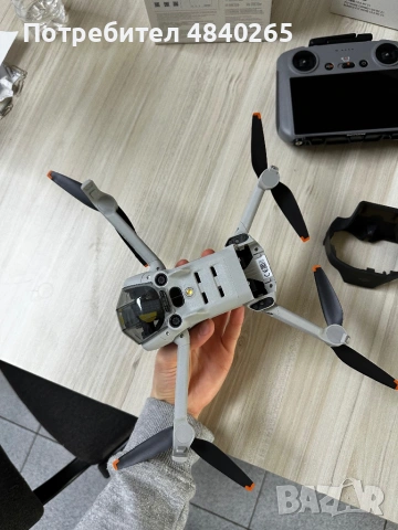DJI Mini 4 Pro Fly More Combo + RC2 – Replacement от DJI / Отлично състояние, снимка 3 - Дронове и аксесоари - 54697656