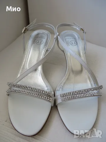 Нови сандали Bagatt, естествена кожа, кристали Swarovski, 39, снимка 2 - Сандали - 55532086