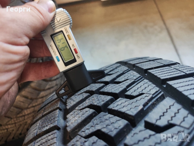 2бр.зимни гуми 215/65/15C Lassa, снимка 2 - Гуми и джанти - 54206774