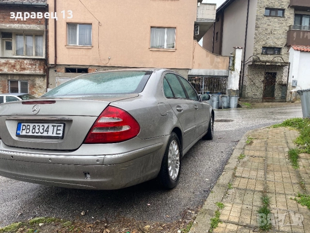 Мерцедес Е 200 бензин, снимка 9 - Автомобили и джипове - 53959962