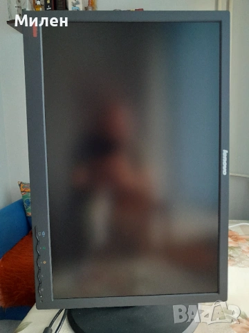 Монитор Lenovo, снимка 5 - Монитори - 54808619