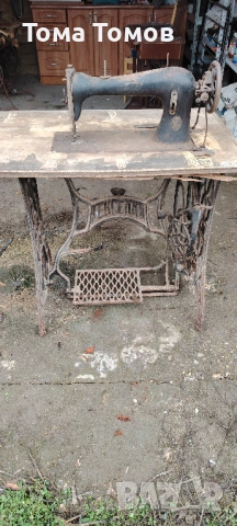 Две старинни шевни машини за реставриране., снимка 2 - Шевни машини - 53071993