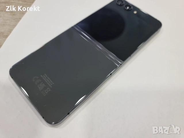 Samsung Z Flip 5  256GB, снимка 2 - Samsung - 54473128