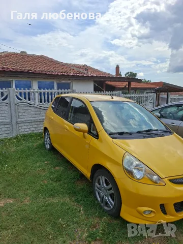 Продава се Honda jazz, снимка 3 - Автомобили и джипове - 55406912