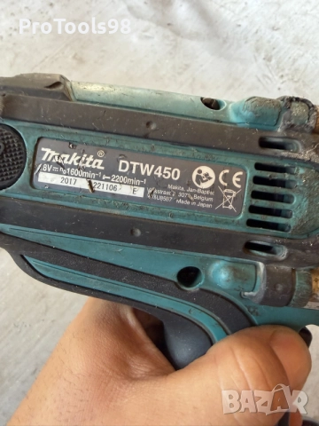 makita DTW 450 + 4Ah батерия, снимка 4 - Други инструменти - 55586001