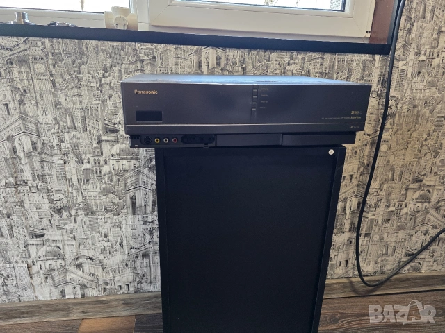 Продавам видео S-VHS Panasonic NV-HS800, снимка 4 - Плейъри, домашно кино, прожектори - 54144790