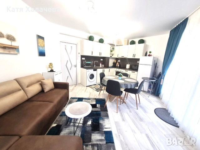 Луксозен тристаен в Идеален център - 890 евро , снимка 2 - Апартаменти - 54368758