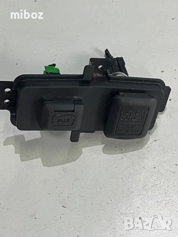AUX порт 12V контакт Хонда ЦРВ 3 Honda CR-V