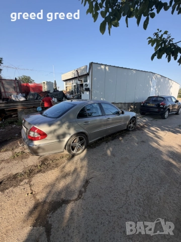 Мерцедес е класа 3.2cdi, снимка 9 - Автомобили и джипове - 55250004